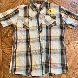 Walt Disney World Men’s Plaid Short Sleeve Button-Up Shirt